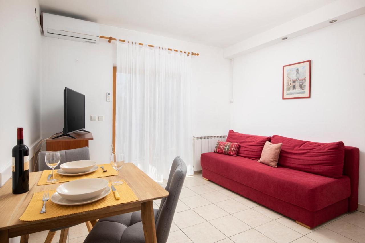 Sunny Apartment Valbandon Fažana Exterior foto