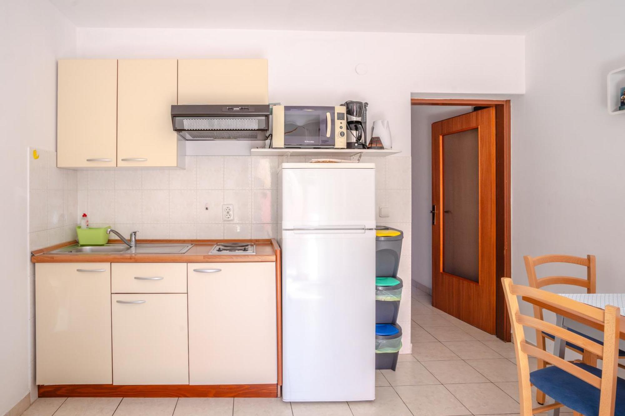 Sunny Apartment Valbandon Fažana Exterior foto